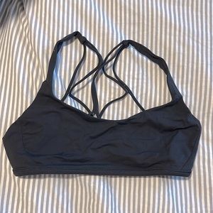 Lululemon sports bra black size 8